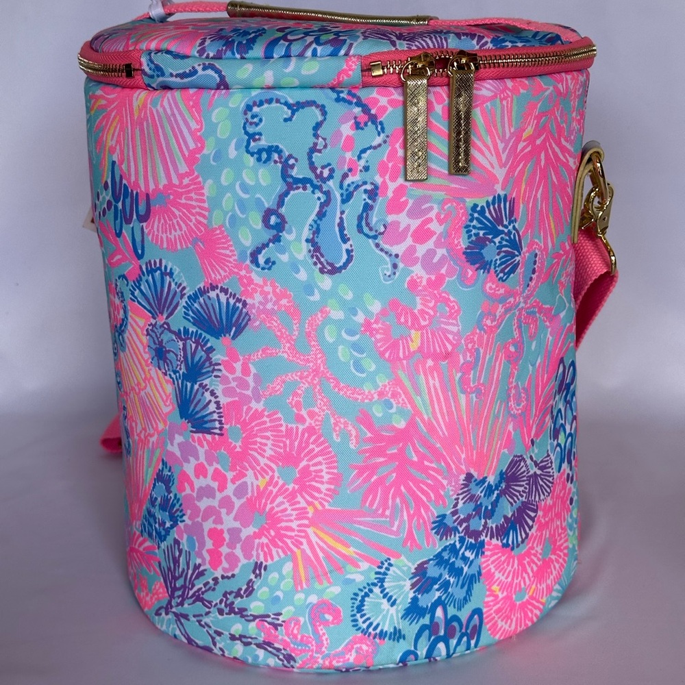 #2884 LILLY PULITZER Insulated Soft  Beach Cooler - Picture 3 of 10
